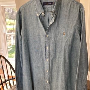 Polo by Ralph Lauren Men’s denim chambray long sleeved button down shirt in XL.